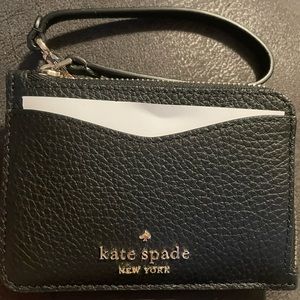 NWT Kate Spade Leila small wristlet cardholder in black